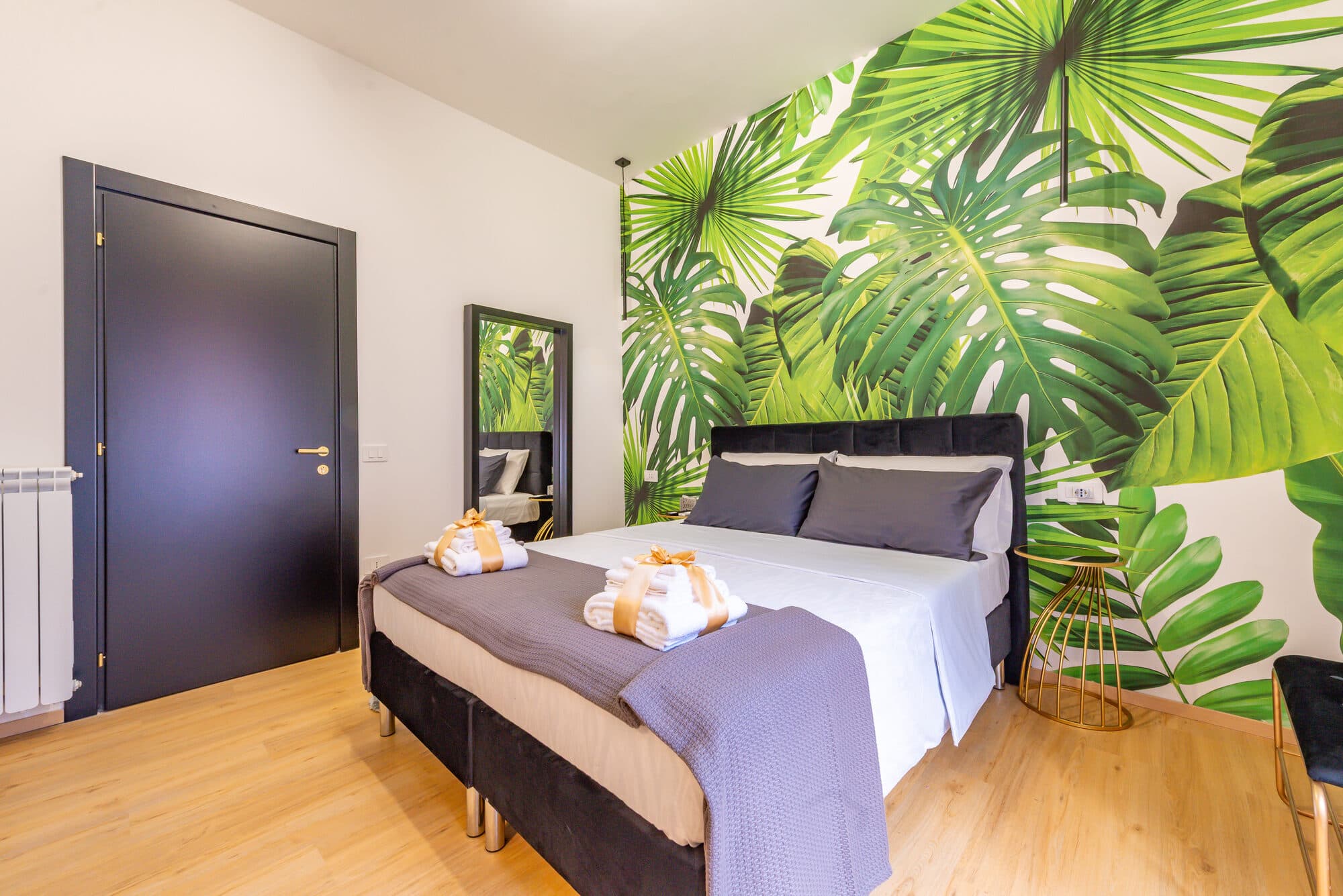 Eternal Residency — Taranto Room I