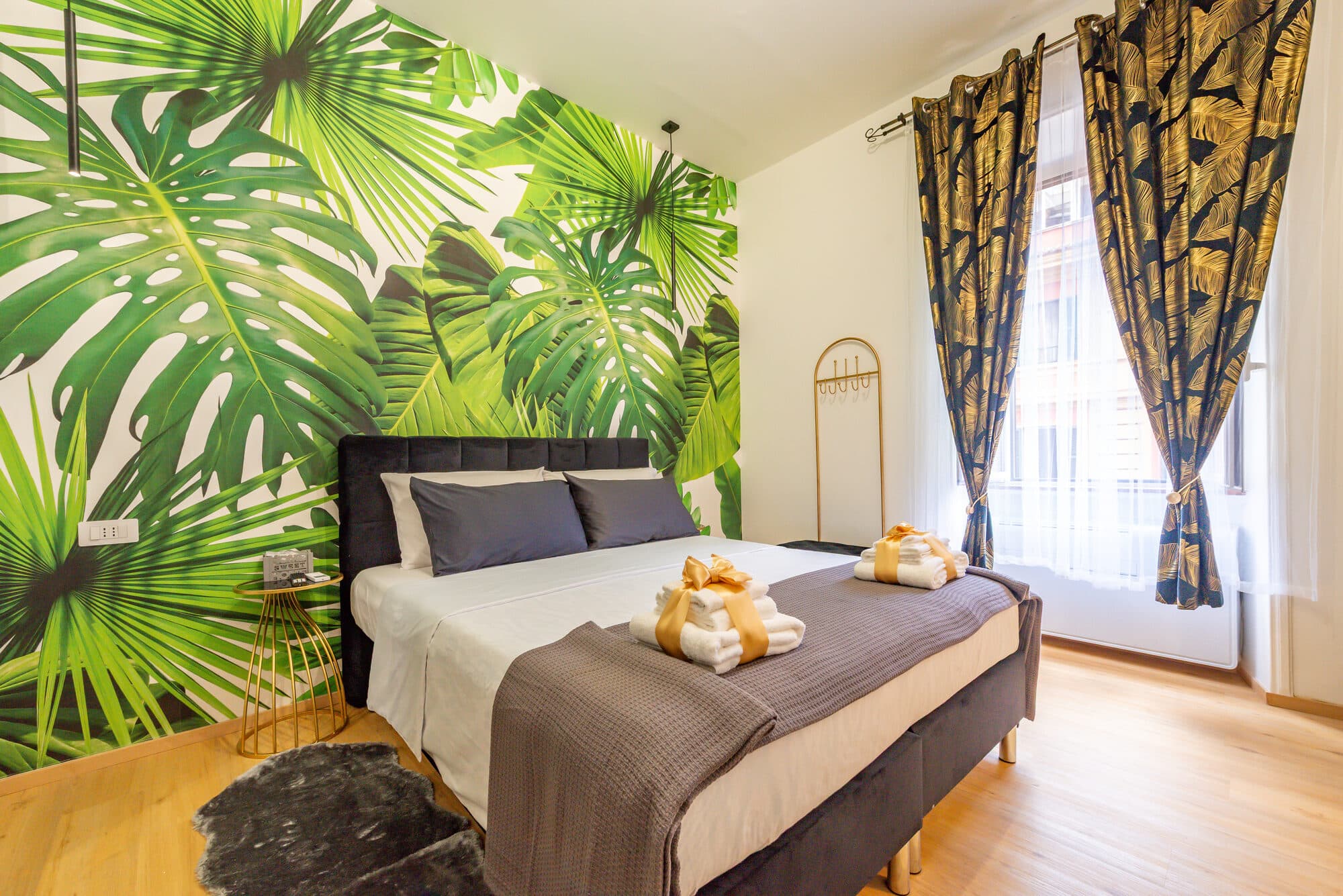 Eternal Residency — Taranto Room I
