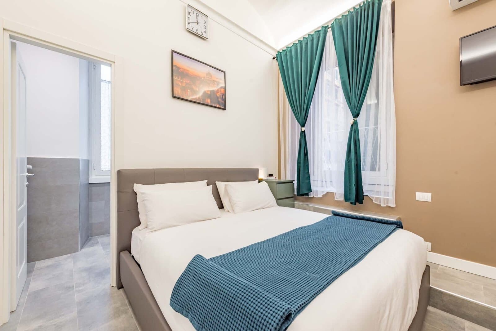 Eternal Residency — Termini Room IV