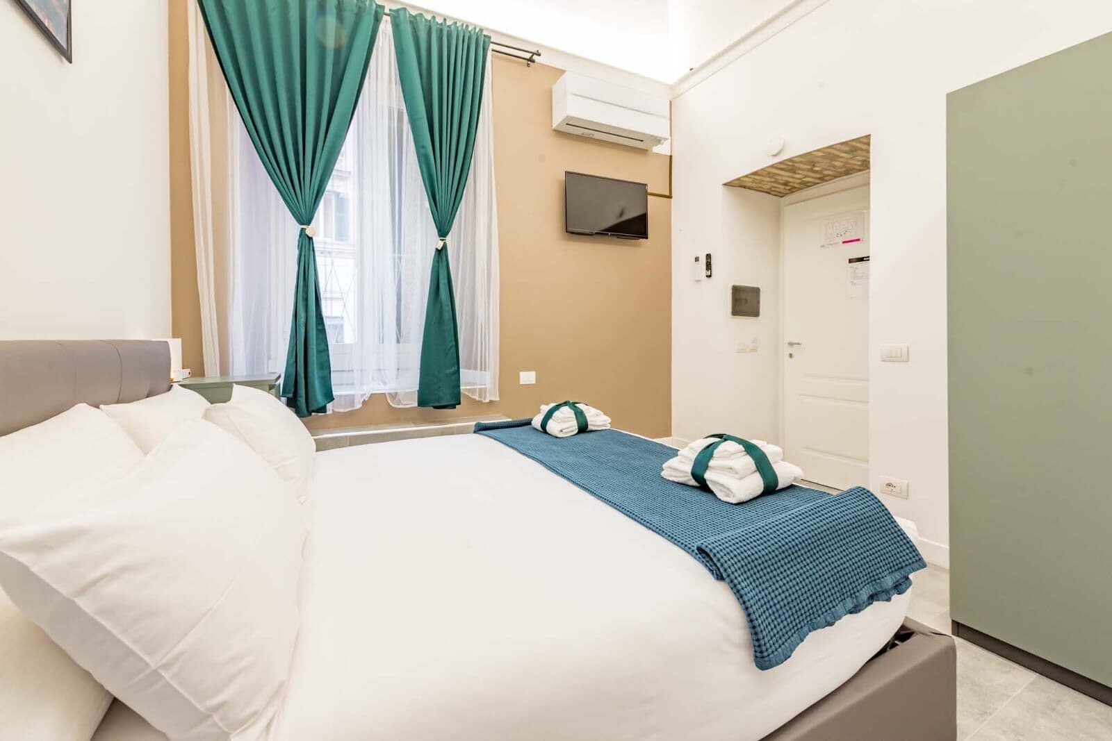 Eternal Residency — Termini Room IV